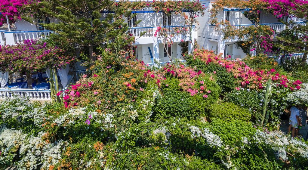 Angelika Aparthotel Alinda  Bagian luar foto