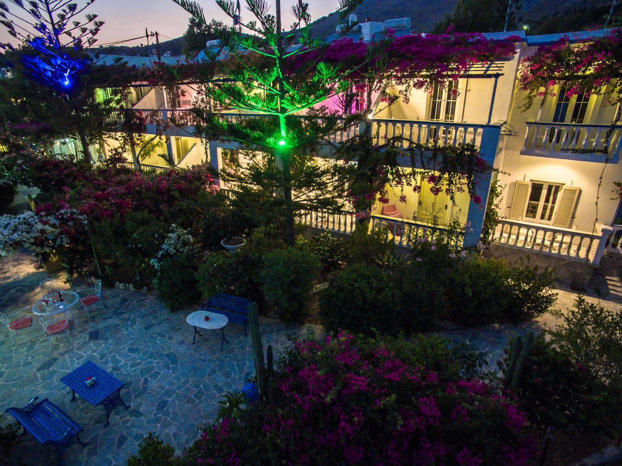 Angelika Aparthotel Alinda  Bagian luar foto
