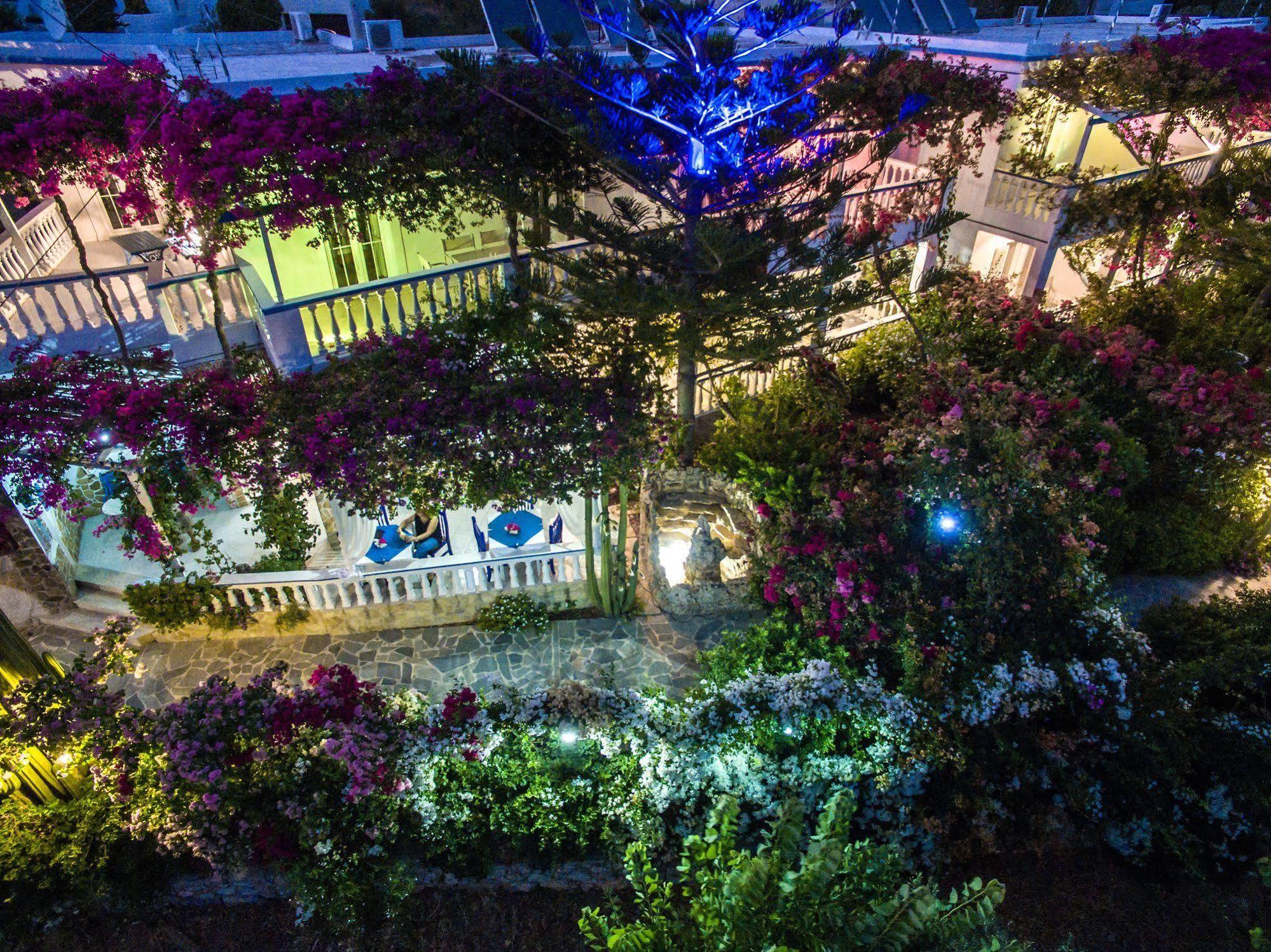 Angelika Aparthotel Alinda  Bagian luar foto